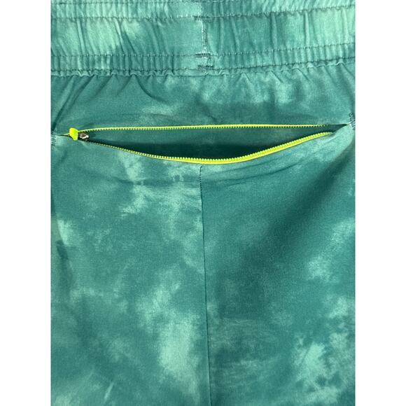 Chubbies Men's The Primal Instincts 5.5' Ultimate Training Shorts Medium‎ NWT - Picture 11 of 15